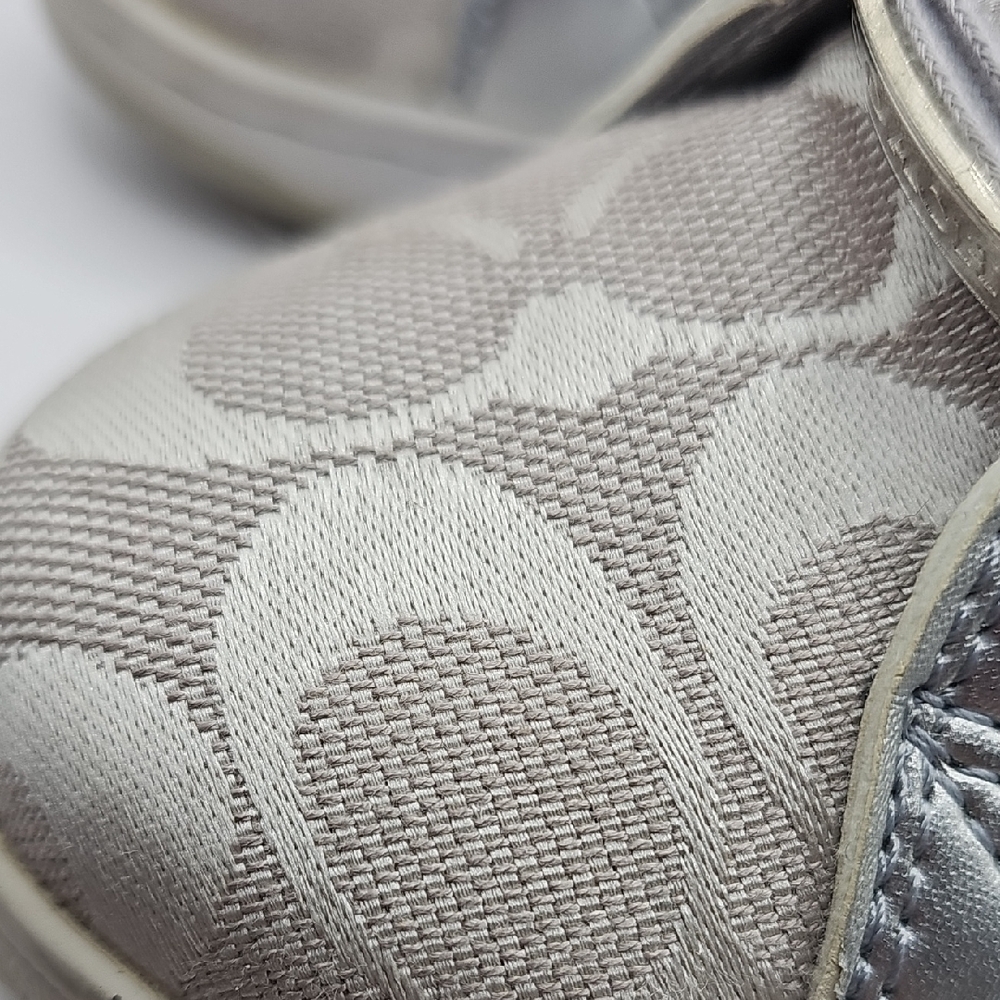 Silver and Cream Patterned Sneakers - Picture 4 of 11
